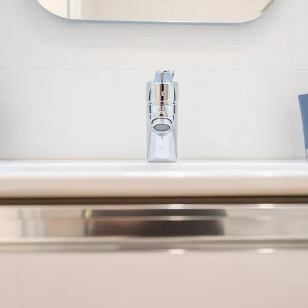 Orlando 85 Complex - Single Bedroom * Адехе